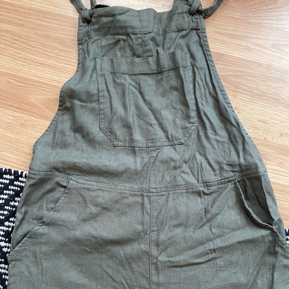 SO Green Utility Jumpsuit with Adjustable Waist - Picture 4 of 7